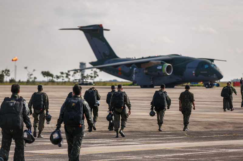 Force Air Brazilian, Brazilian Air Force, Embraer, paratroopers, military aircraft, FAB, 2K, KC-390