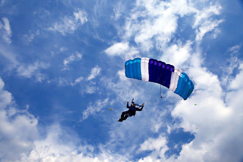 adrenalin, parachuting, joy, activity, 2K, cloud - sky, nature, background, skydive, day, flying, paratrooper, unrecognizable person, blue, mid-air, outdoors