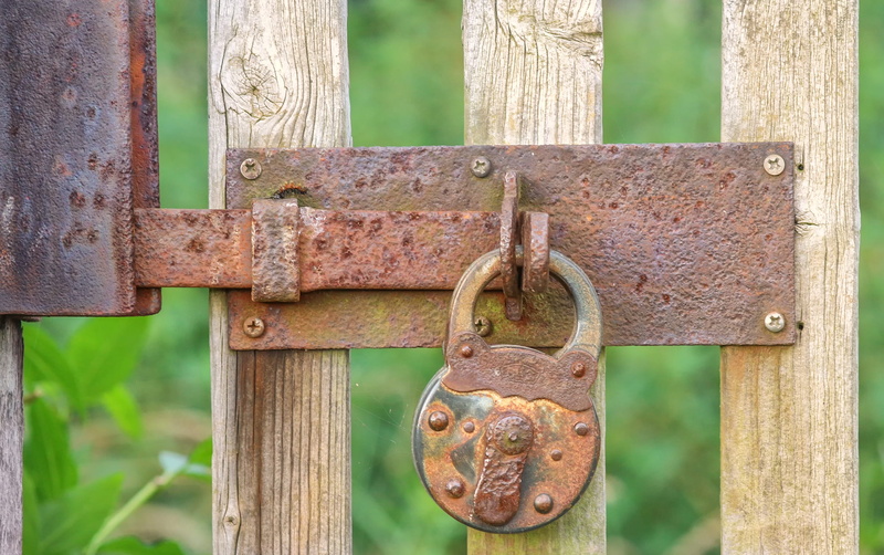 lock, entrance, pusher, wooden gate, bolt, paling, photography, close-up, latch, no people, garden gate, deterioration, safety, iron, metal, garden fence