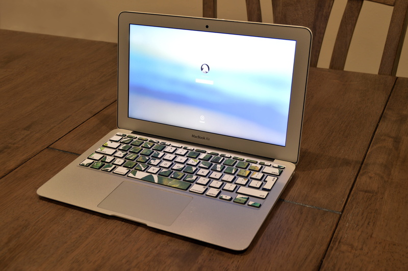 display, air, macbook air, connection, log in, wood - material, te, computer keyboard, workspace, apple, decorative, notebook, wooden, no people, log on