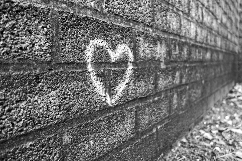 heart, selective focus, built structure, chalk, valentine, love, nature, symbol, positive emotion, rough, communication, textured, old, architecture, day