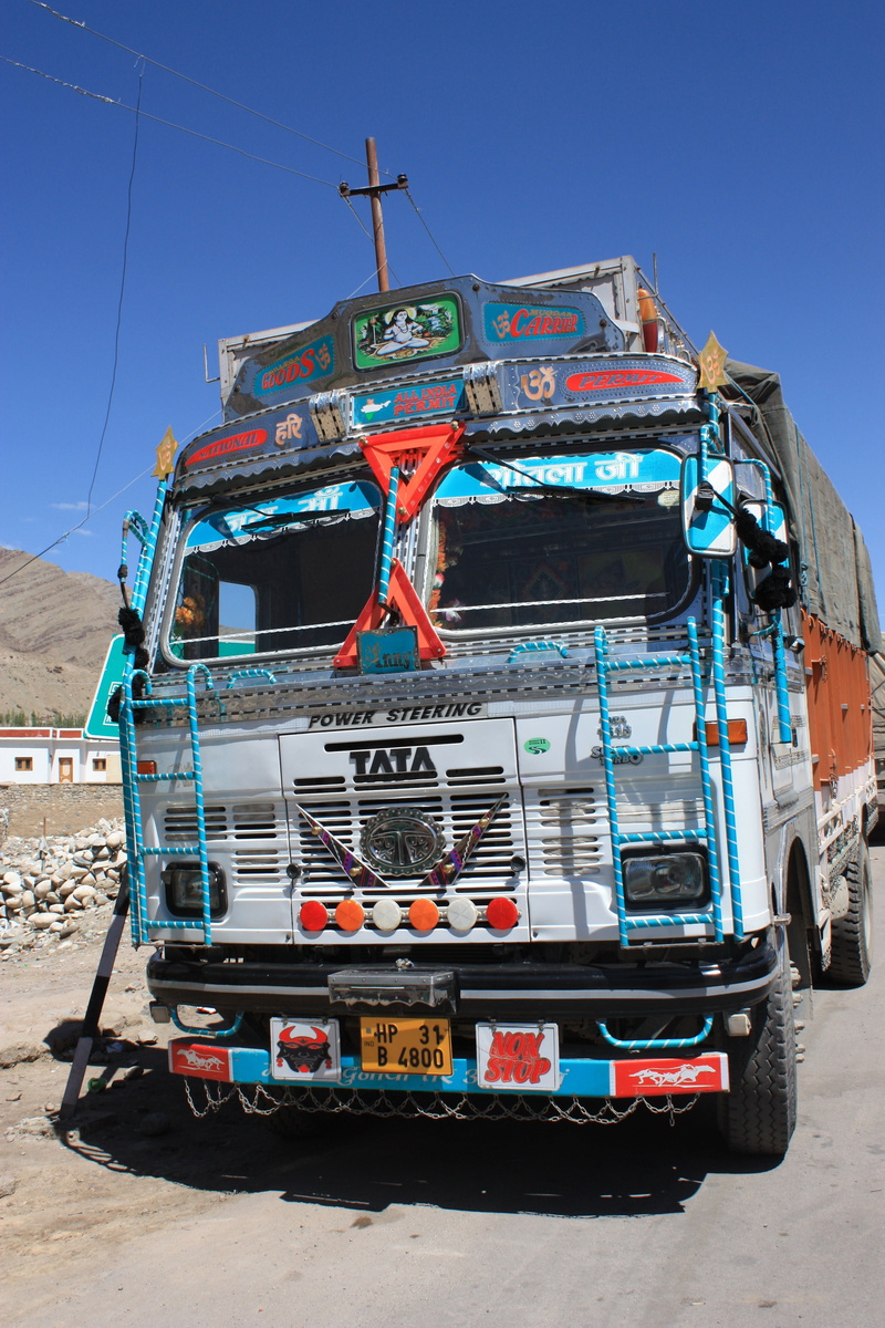 blue, clear sky, land Vehicle, motor vehicle, 4K, nature, truck, sunlight, car, day, india, overloaded, transportation, vice, outdoors, street, carriage of goods