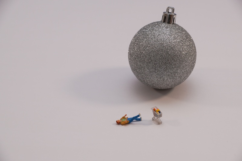 figurine, celebration, fall, white background, copy space, indoors, art and craft, commercialisation, shopping basket, close-up, gray background, christmas decoration