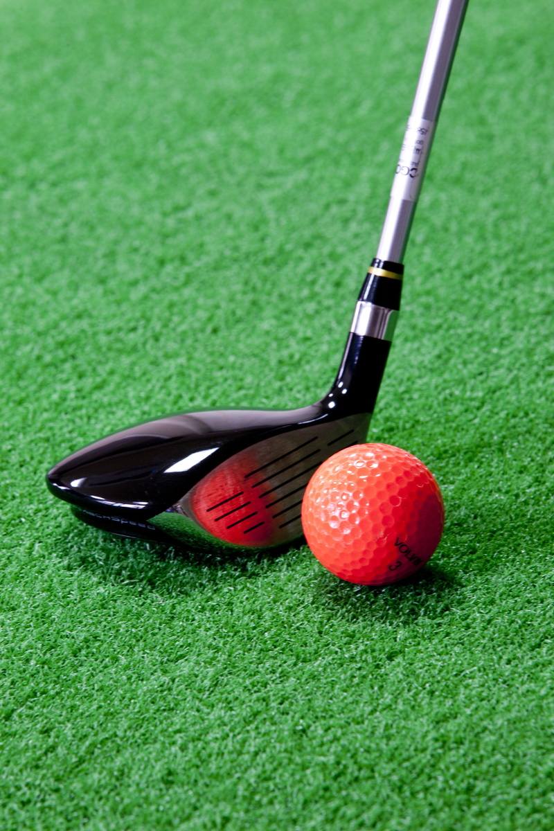 sports equipment, no people, golf, golf ball, ball, sport, plant, activity, driver - golf club, exercise, 4K, leisure activity, grass, golf club, metal