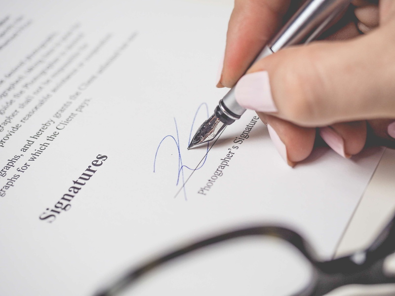 write, nails, signing, writi, agreement, finger, communication, signature, job, selective focus, nail, writing, deal, penmanship, human finger, hand, handwriting
