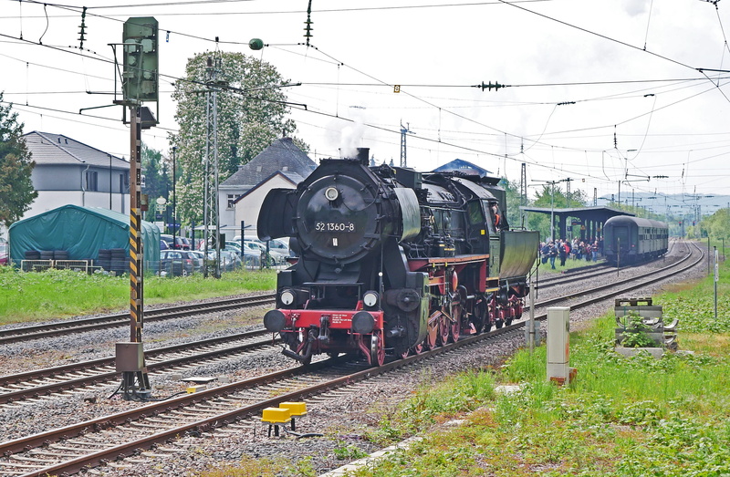 travel, land vehicle, transportation, power line, rail transportation, steam locomotive, plant, return journey, implement, 2K, exit signal, railway, br 52