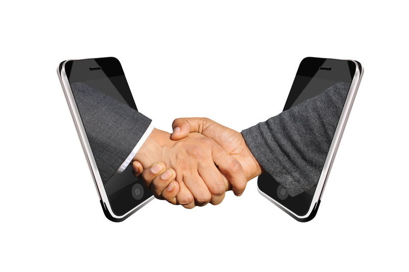 cooperation, business, portable information device, arrangement, shaking hands, screen, man, smartphone, body part, shaking, surfing the net, together