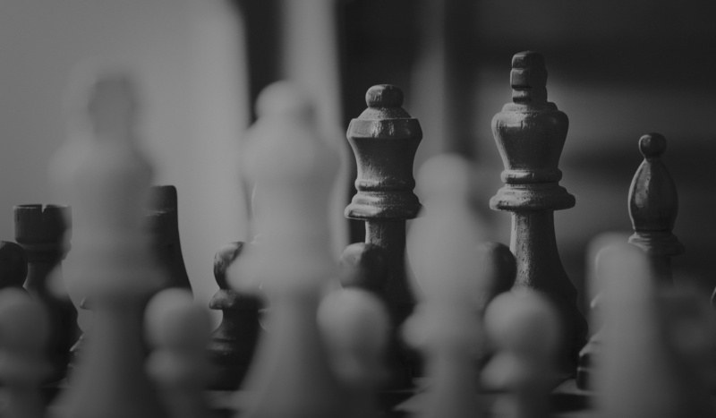 business strategy, queen - chess piece, pawn - chess piece, business people, leisure activity, in a row, solution, teamwork, game, competition, chess board