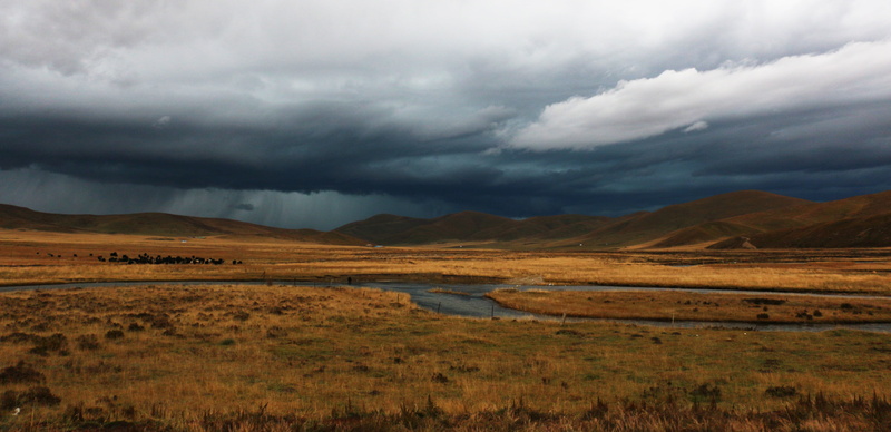 iceland, cloud - Sky, outdoors, mountain range, travel destinations, nature, land, sense of space, overcast, ppt backgrounds, lake, storm, scenics - nature
