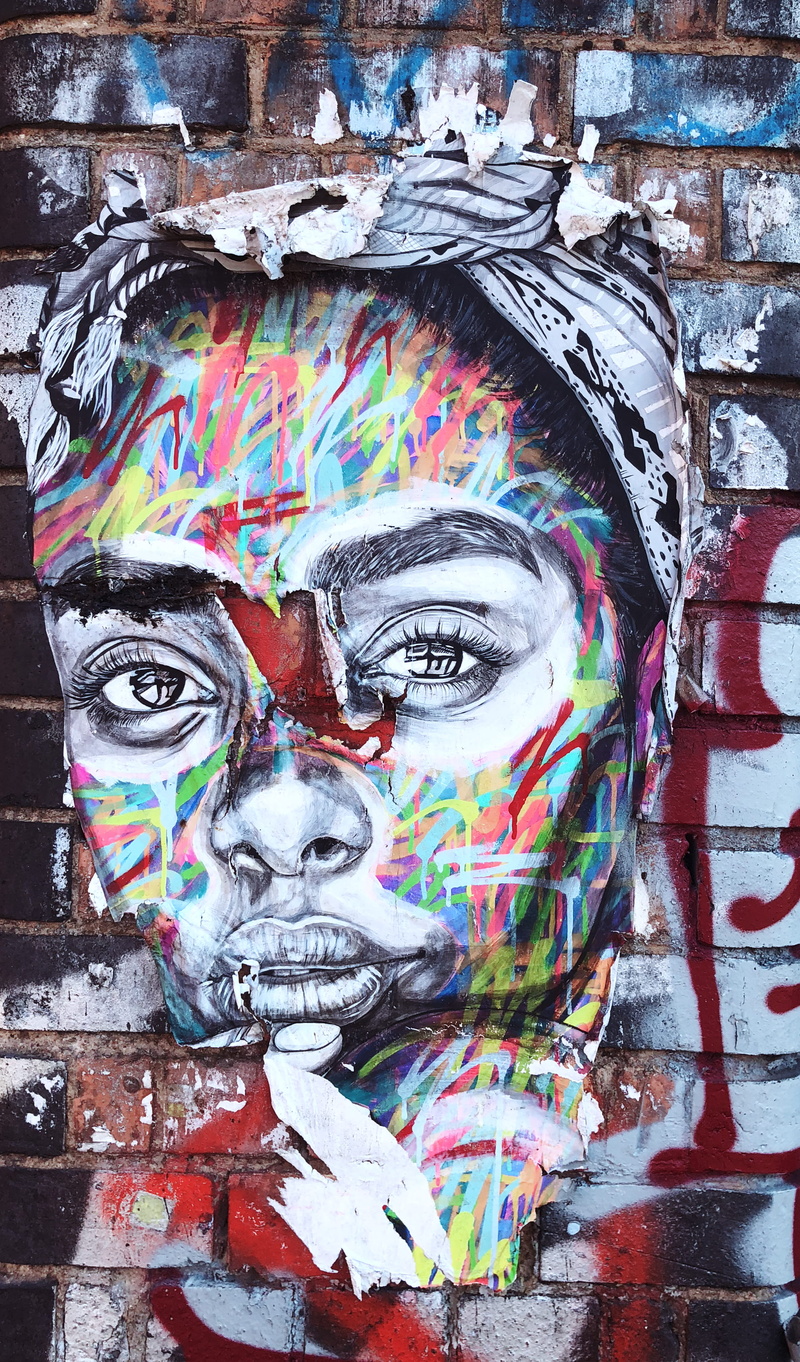 sculpture, day, walkway, brick, wall, face, london, close-up, outdoors, 4K, poster, art and craft, street art, art, color, sidewalk, architecture, asphalt