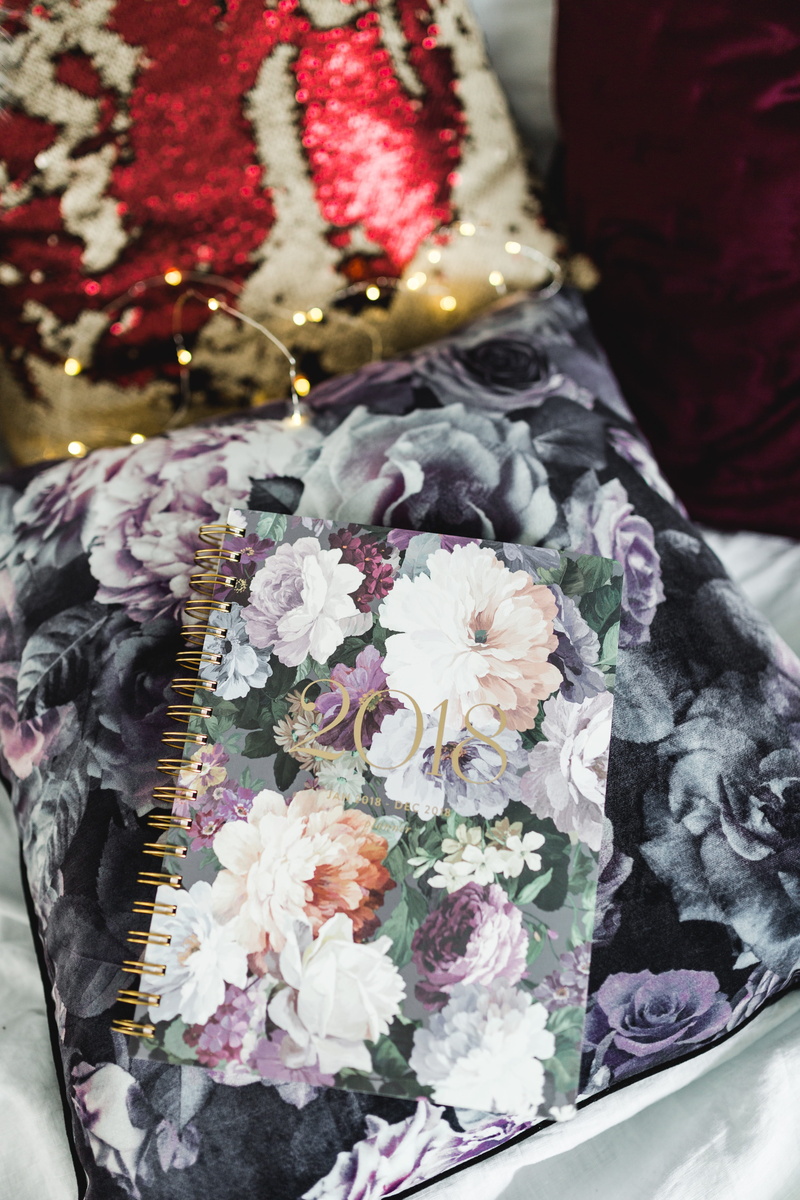 plant, business, celebration, female, choice, 4K, nature, no people, agenda, multi colored, flower head, decoration, day, bouquet, indoors, arrangement