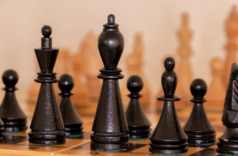 intelligence, focus on foreground, chess board, wood, bauer, 5K, competition, brown, wood - material, queen, board game, play, figures, lacquered, lady