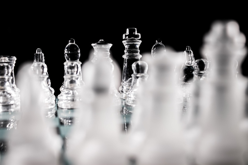 no people, board, thinking, competition, glass - material, battle, pawn - chess piece, chess, checkmate, game, glass, queen, studio shot, decision, strategy