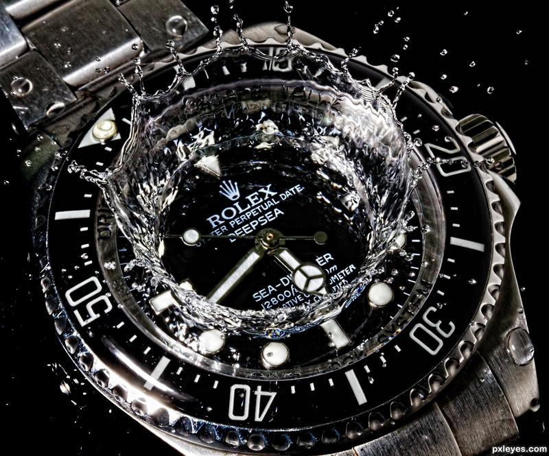 high angle view, shape, Watch, shiny, transparent, studio shot, close-up, number, Splash, time, still life, 1080P, metal, Rolex, clock, black background