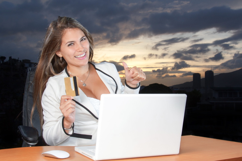 outdoors, using, media, female, buying, table, internet, landscape, white, sky, network, smiling, business, young, women, architecture, attractive, cloud - sky