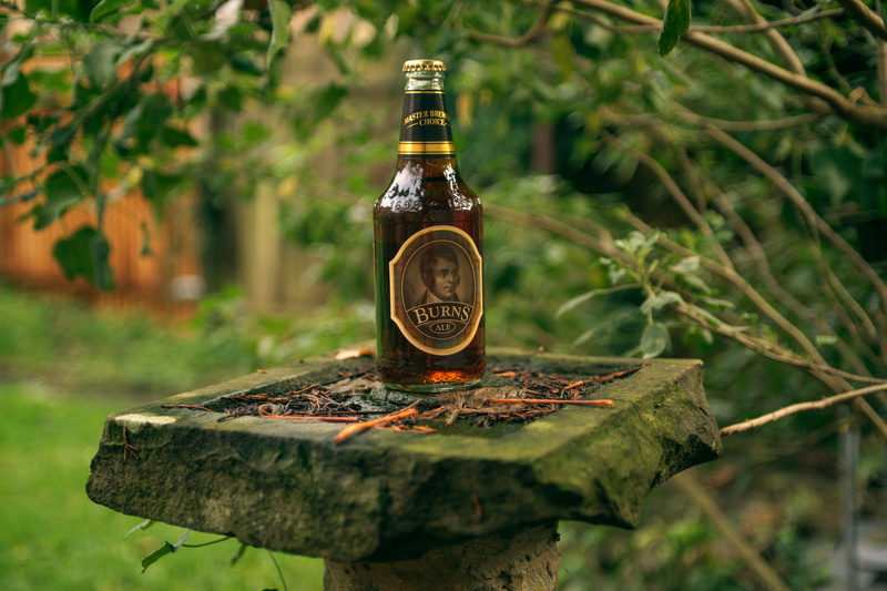 Robert Burns, 5K, pedestal, the poet, Scotland, celebrate, bokeh, bottle