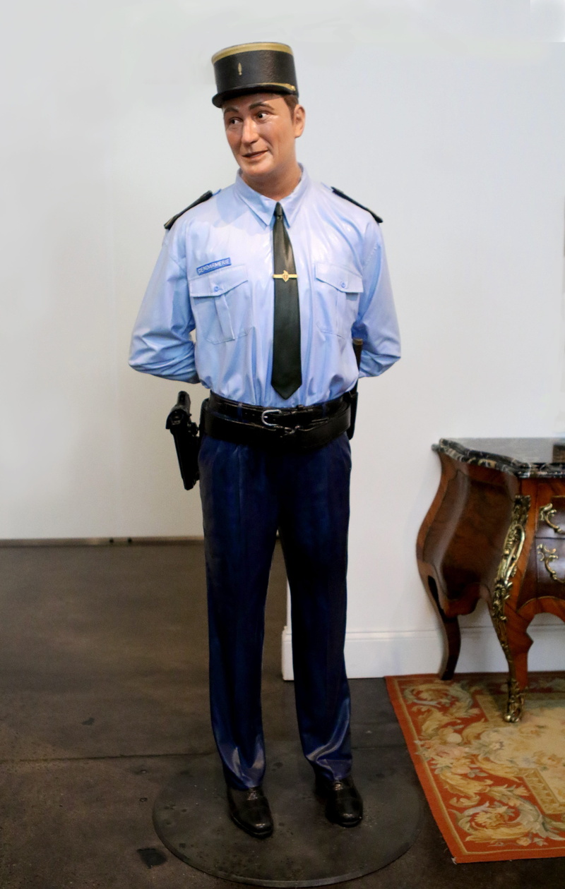 well-dressed, Museum, standing, mature men, portrait, clothing, only men, front view, john seward johnson ii, emotion, looking at camera, humor, 3d, exhibit