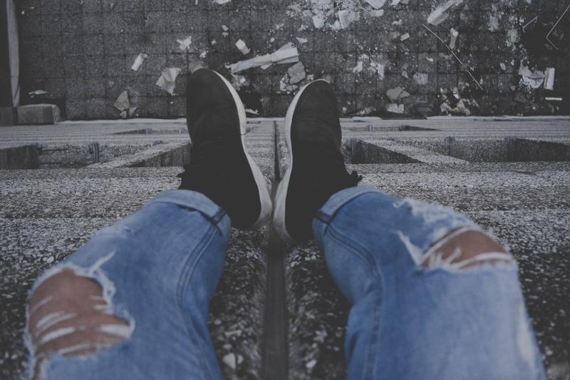 inspiration, jeans, shoe, low section, day, geometry, selective focus, casual clothing, shoes, lifestyles, human limb, up, relaxation, 5K, human foot
