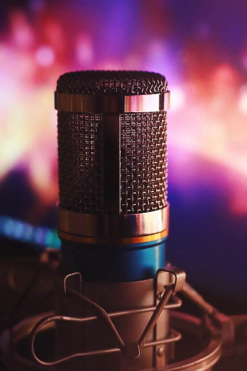 radio, audience, entertainment, performance, input device, photography themes, broadcasting, no people, communication, film industry, sound, illuminated