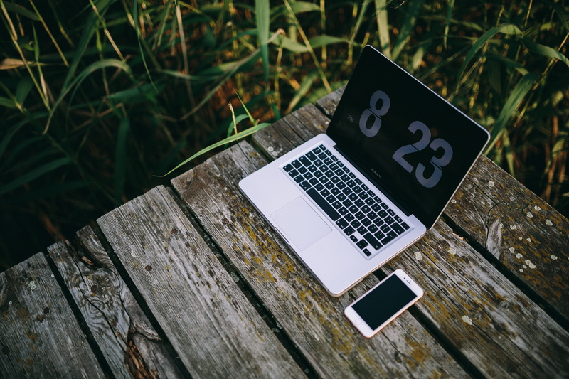 outdoors, phone, nature, lake, old pier, internet, iphone, connection, sunlight, no people, day, plant, mobile phone, laptop, Man, portable information device