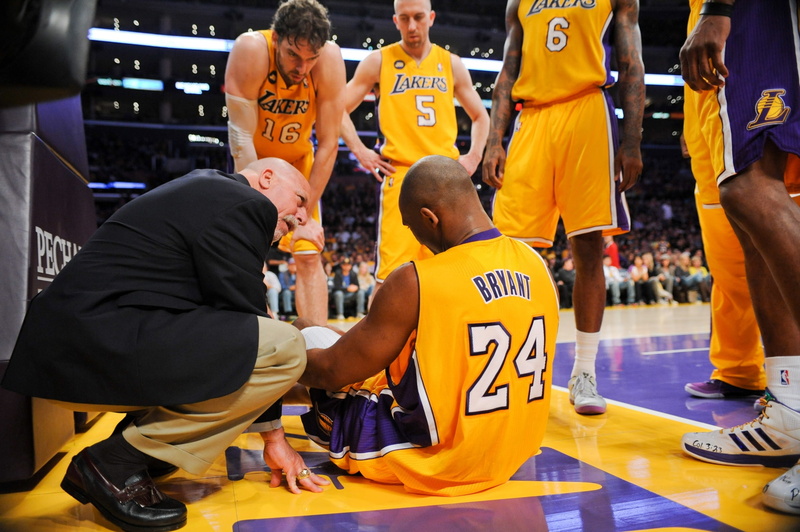 competition, kobe bryant desktop background pictures, men, group of people, lifestyles, adult, sport, full length, stadium, 1080P, incidental people, people