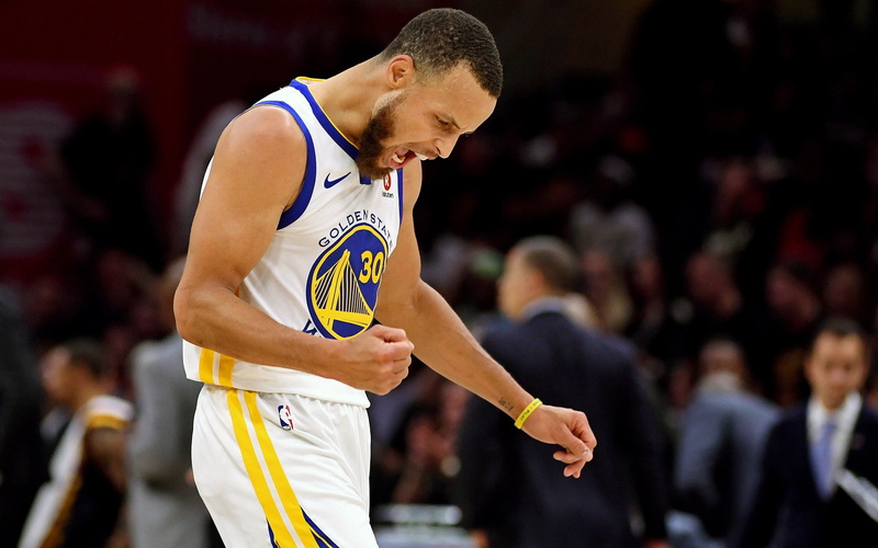 side view, focus on foreground, warriors, waist up, match - sport, determination, young adult, one person, 2K, sport, stephen, finals, nba, strength, incidental people