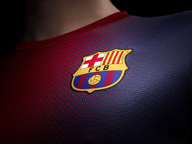 american Culture, emblem, textured, competitive Sport, indoors, red, Football, Club, 2K, competition, Leopard, clothing, one person, flag, sport, leather
