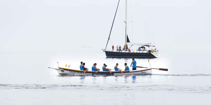 luxury, mar mediterráneo, regatum, outdoors, yate, group of people, men, black, jabegote, minimalismo, regata de jábega, quino, water, deporte, paddle