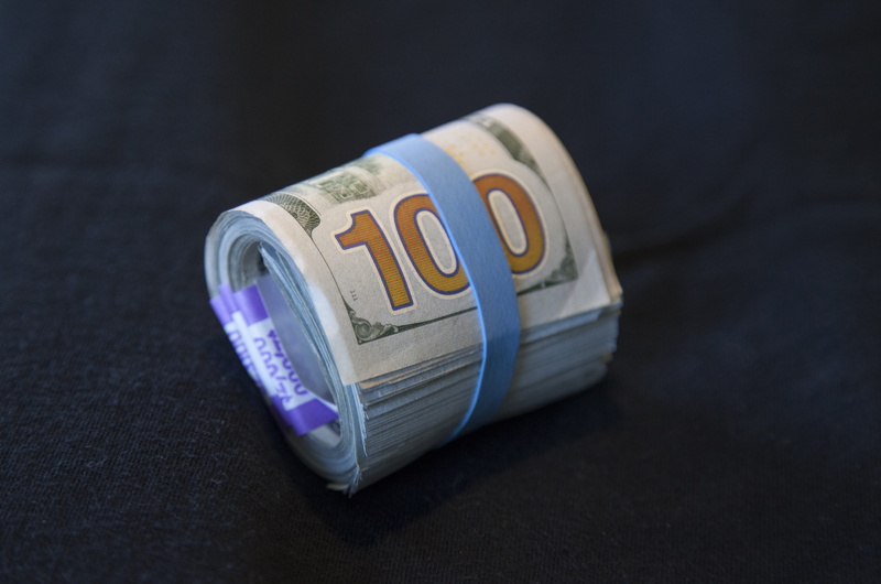 accounting, 4K, cash, profit, financial, studio shot, consumerism, currency, making money, success, finance, rich, wealth, save, money, benjamin, business