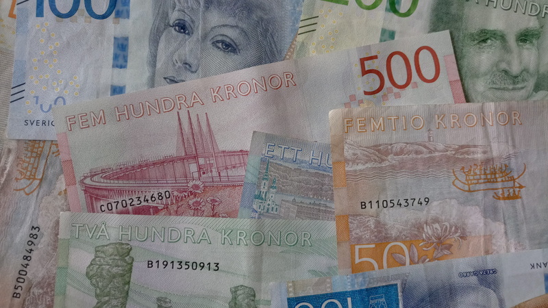 bank note, 5K, paper currency, money, currency, investment, corporate business, business, number, finance, crowns, text, sweden, consumerism, no people