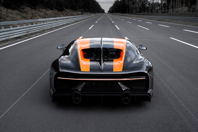 Bugatti, hypercar, 8K, Super Sport 300+, track, asphalt, Chiron