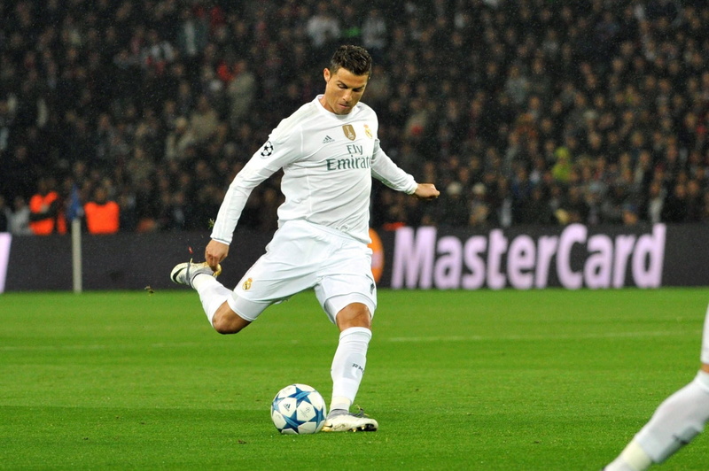 soccer field, cristiano ronaldo  backgrounds desktop, soccer, sport, soccer uniform, competition, ball, 1080P, motion, sports equipment, sports clothing