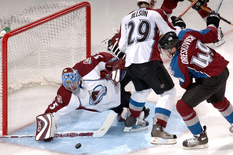 winter sport, ice hockey, sport, ice rink, skating, group of people, game, goal, men, action, males, player, sticks, winter, goalkeeper, adult, athlete