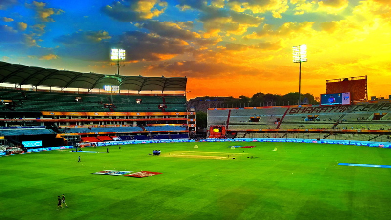 outdoors, built structure, grass, soccer field, large group of people, sport, group of people, soccer, spectator, team sport, cricketstadium, green color