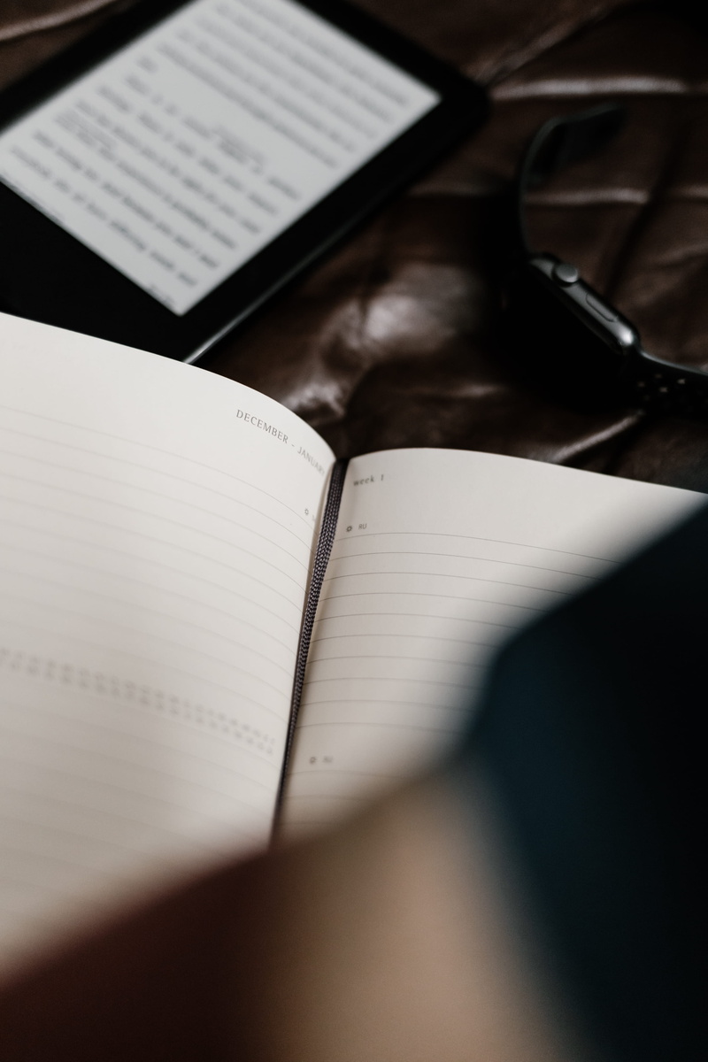 life coaching, shadow, learning, 4K, manage, life, 2019, book, publication, page, empty, paper, education, apple watch, planner, still life, schedule