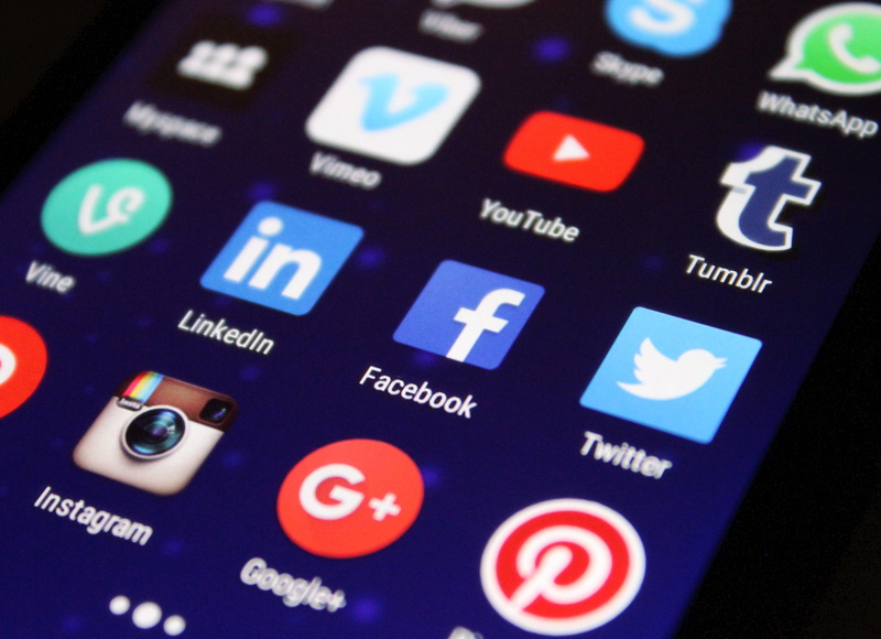no people, touch, blur, technology, connection, icon, selective focus, smartphone, World Wide Web, facebook, corporate business, 4K, indoors, monitor