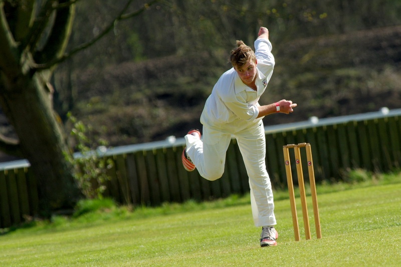 wicket, one person, 1080P, taking a shot - sport, full length, human body part, cricket, leisure activity, cricket bowler, limb, sports team, adult, pole