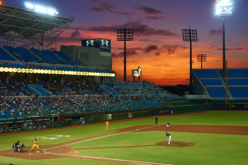 night, lifestyles, photography, sports equipment, 5K, action, uniform, athlete, enjoyment, nature, bat, baseball - sport, leisure activity, sport, playing
