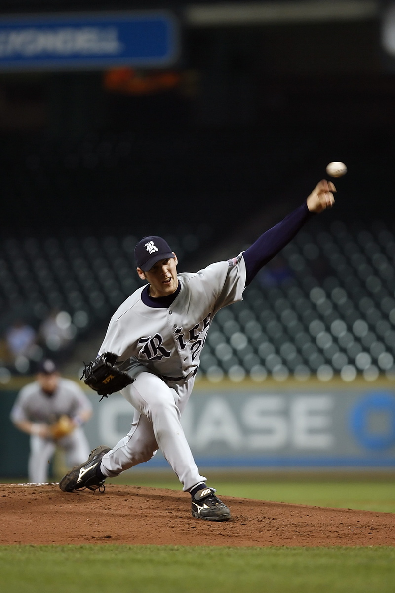 baseball - sport, one man only, motion, full length, competitive sport, Sport, throw, sport, determination, Ball, pitch, action, only men, focus, athlete
