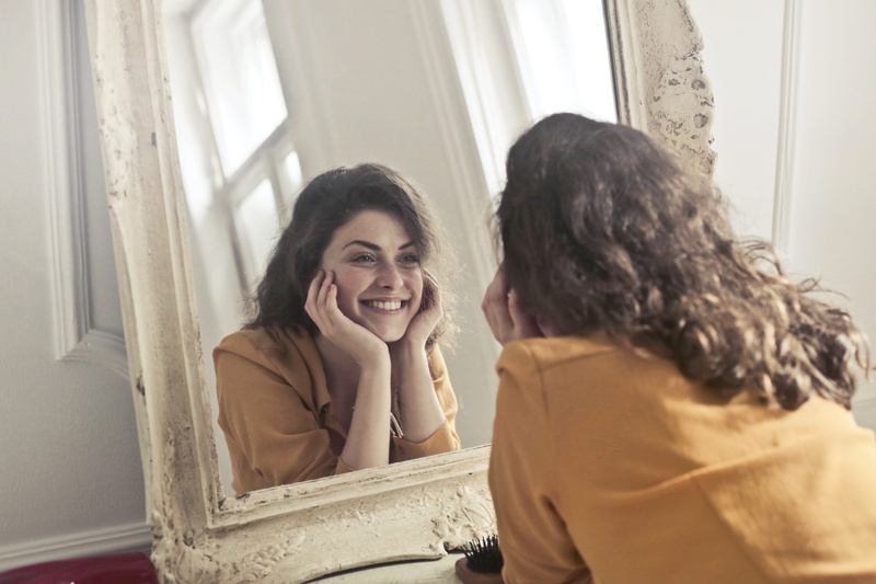 beautiful, fashion, hair, long hair, facial expression, optimistic, togetherness, young women, pretty, woman, positive, vintage, looking, person, indoors