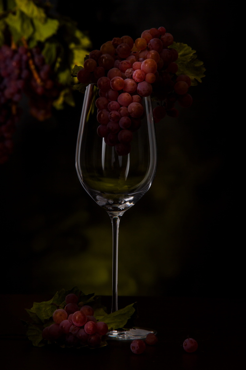 grapes, table, glass, still life, benefit from, freshness, alcohol, fruit, wine glass, food and drink, grape, healthy eating, refreshment, indoors, wellbeing
