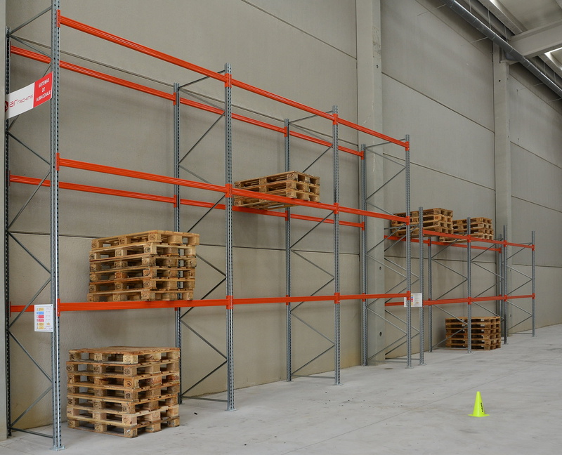 concrete, industry, professionals, scaffolds, palleting, wood, job, training, animal, shelves, examination, equipment, day, entrepreneur, construction Industry