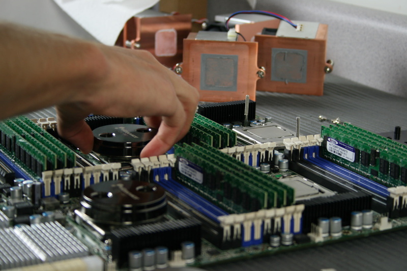 Xeon, water cooling, dual socket, cloud computing, internet, RAM (Computing), processor, CPU, assembly, technology, network, rack server, server rack, server