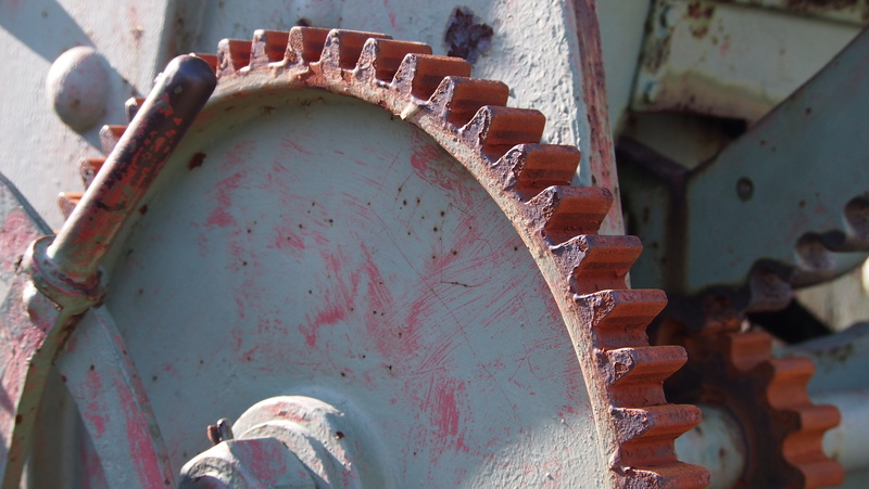 day, industrial, metal, focus on foreground, bad condition, rusty, 4K, weathered, machine, gear, cogwheel, factory, close, close up, abandoned, deterioration