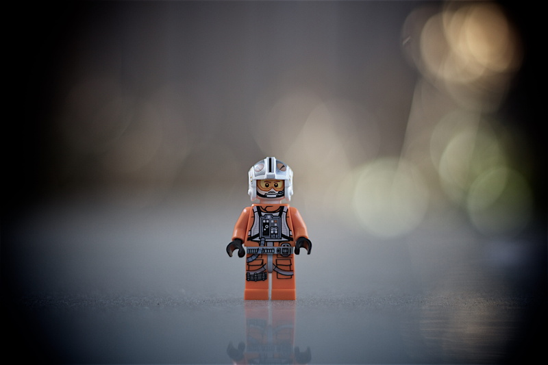 human representation, 5K, skywalker, figure, robot, star, safety, representation, toy, bokeh, action figure, male likeness, offspring, futuristic, lego