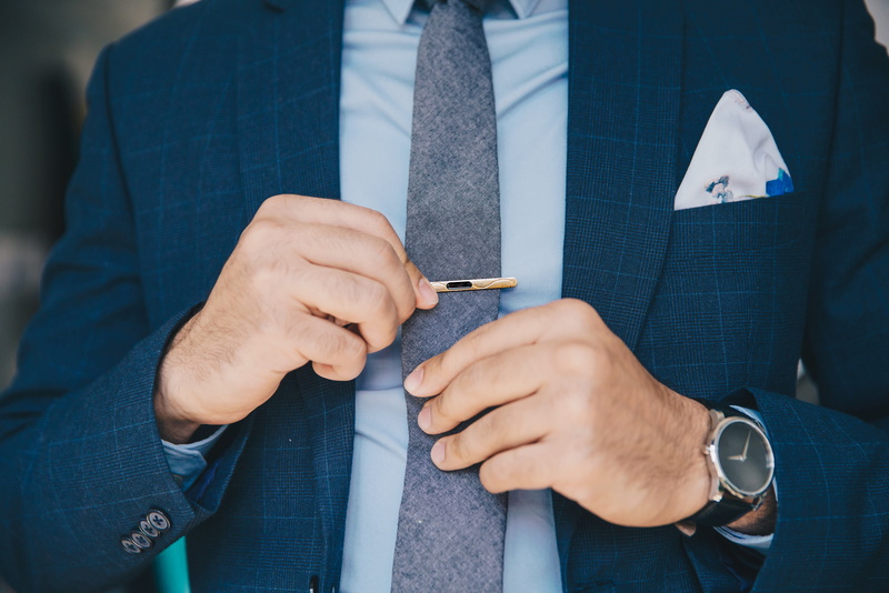 Suits, Watch, 4K, day, tailor, close-up, one person, Blue, real people, Mens Fashion, focus on foreground, Tie, holding, front view, well-dressed, hand