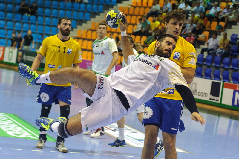 full length, cooperation, clothing, sports uniform, wearing, Handball, jersey, activity, sportsman, competition, players, neck, competitive sport, basketball uniform