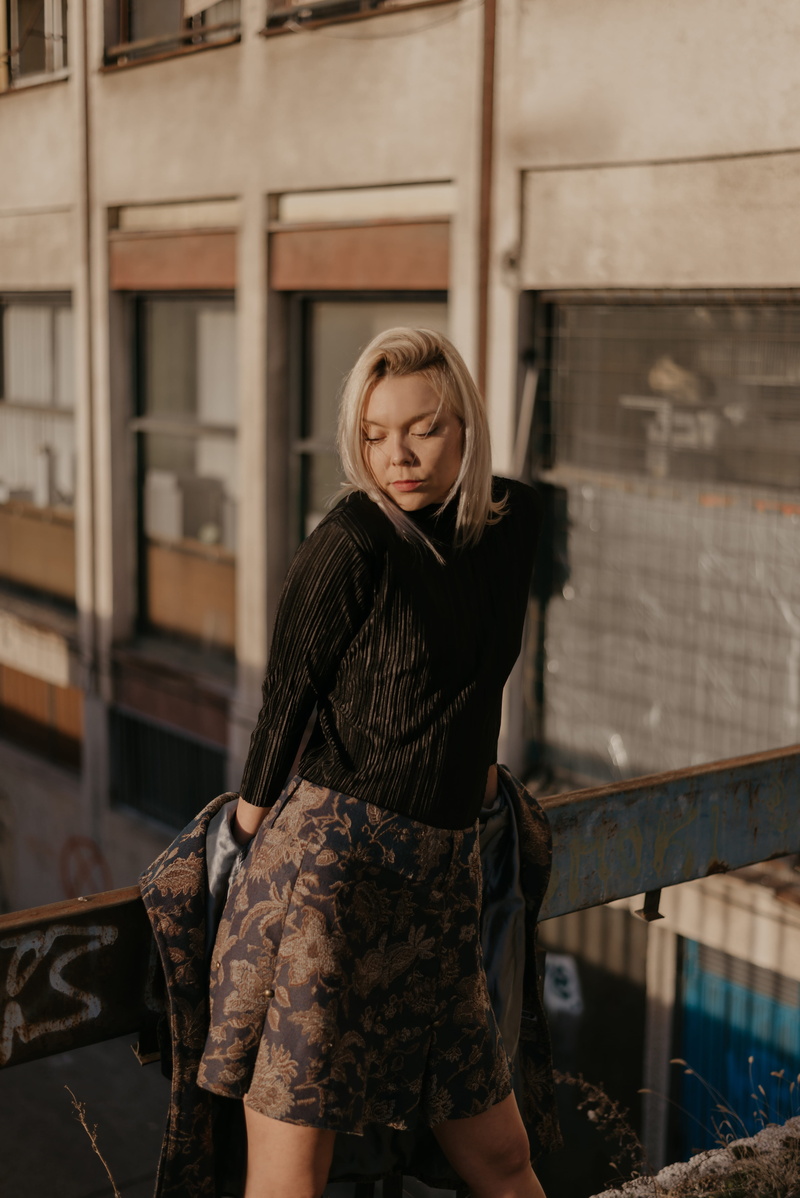 gray, architecture, mums wardrobe, influencer, built structure, floral, coat, young, vintage fashion, black, lifestyles, blond hair, long sleeve, young women