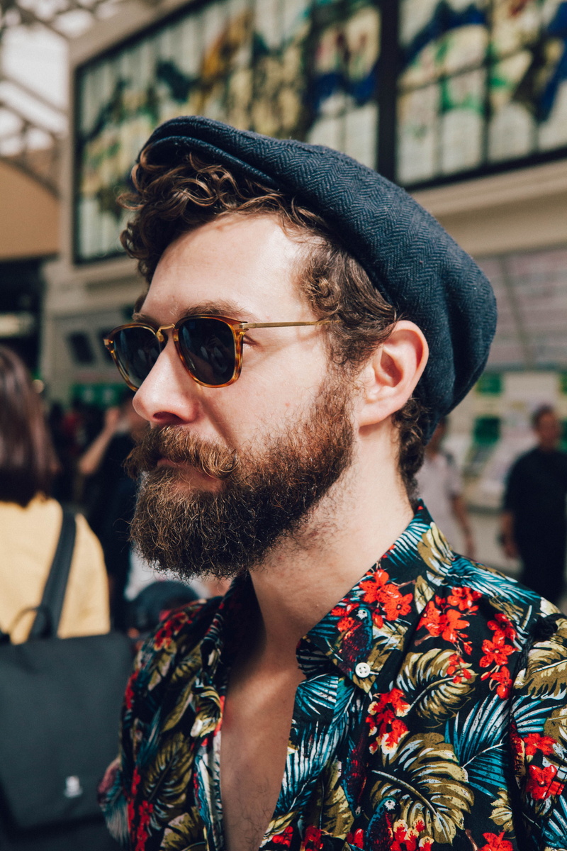 person, portrait, beret, young, beard, hairstyle, sunglasses, mustache, one person, profile, lifestyles, multicolored, hat, caucasian, glasses, focus on foreground