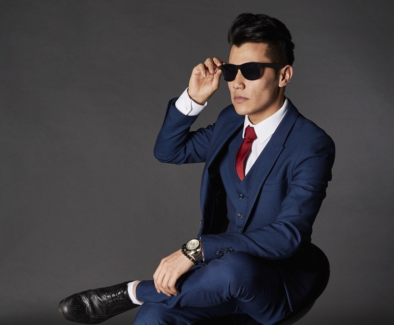 men, tie, formalwear, one Person, person, wear, man, contemporary, formal, menswear, indoors, caucasian Ethnicity, standing, success, business, chair, sunglasses